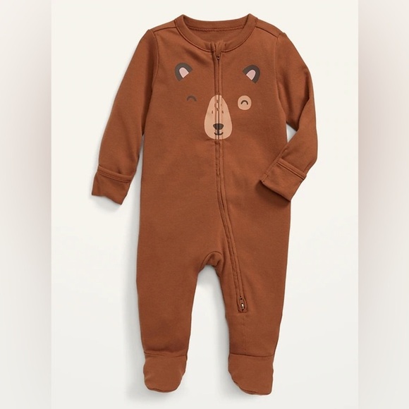 Old Navy brown bear footed sleeper with hand mits (Size 3-6Months) - Picture 1 of 5